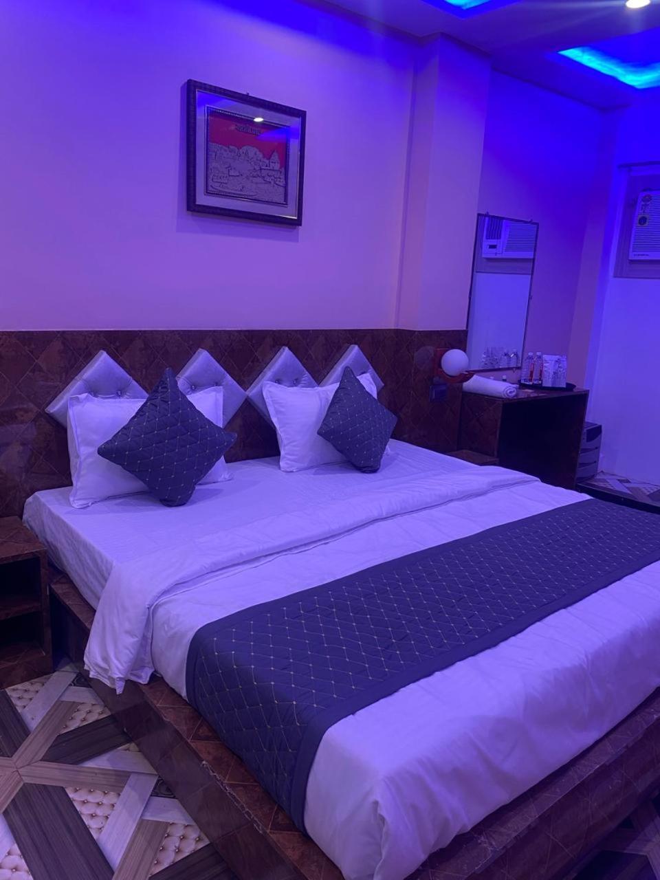 Shri Murari Relax Pg
